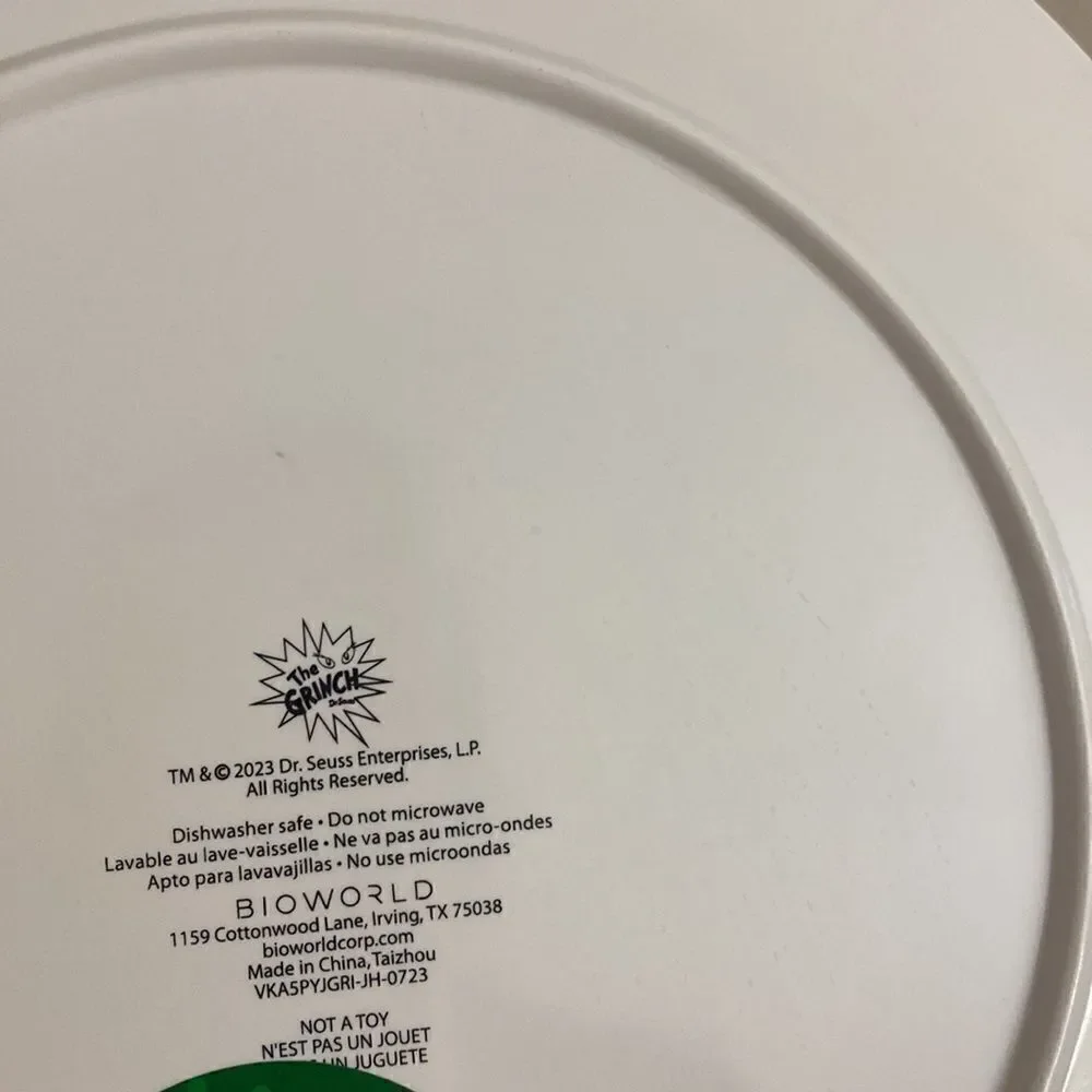 🎄🎁 set of 4 Grinch, Max & Cindy Lou Who Plate